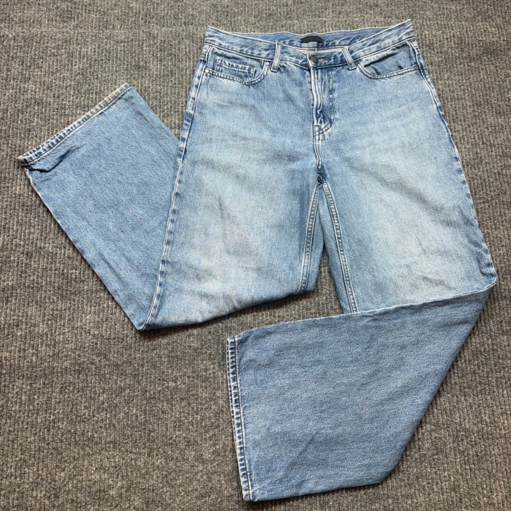 Uniqlo Wide Straight Leg Jeans Womens 25 Light Wash Blue Denim High Rise